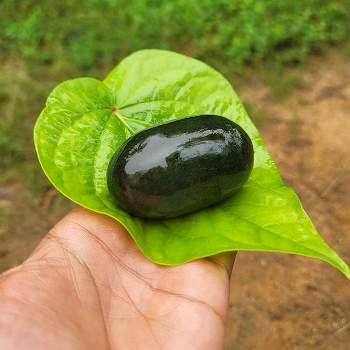 Green oval linga stone ( Emerald)