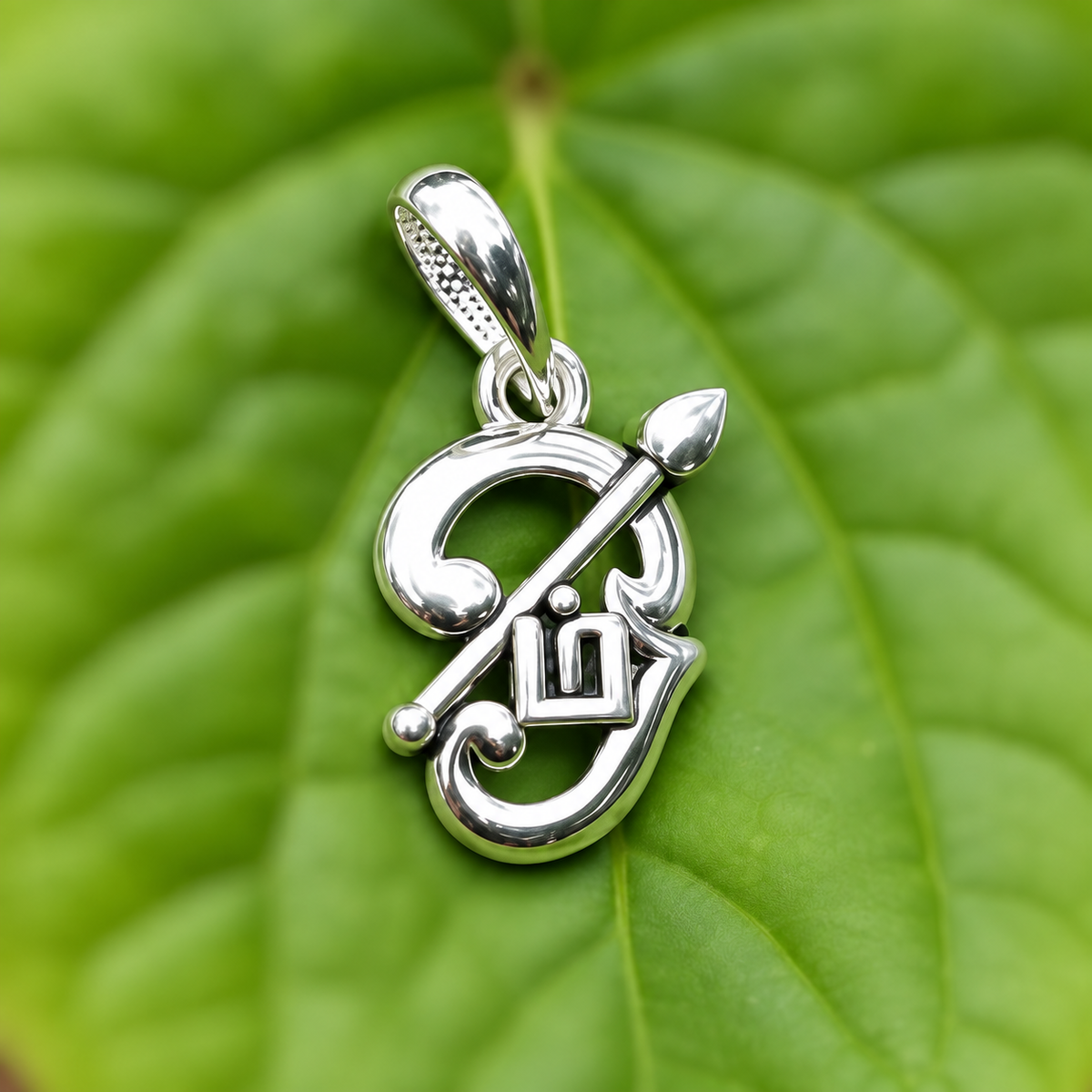 Tamil Om Silver (925) Dollar