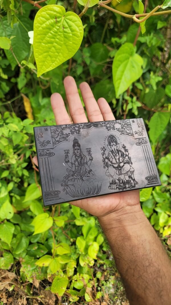 Karungali Lakshmi and Ganesh 4x6"