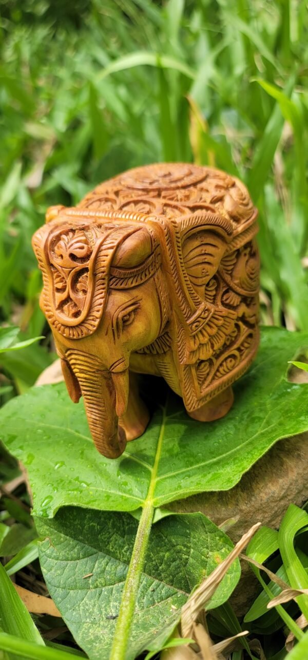 Elephant Statue - White sandal wood (Original)