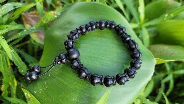 KARUNGALI FLOWER TYPE BRACELET - Image 2