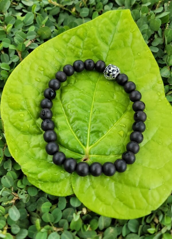 Karungali Bracelet with Lion Face - 8mm