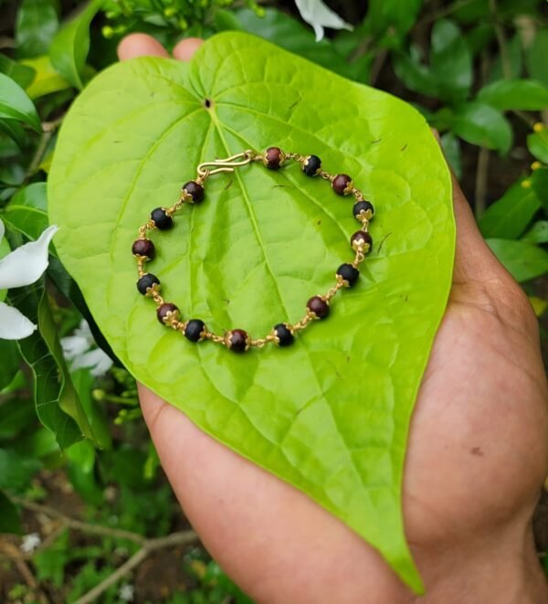 Karungali & Red sandal Panchaloha (Impon) 6mm cover type Bracelet