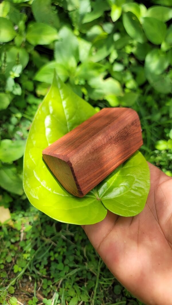 Red sandalwood piece Grade A (80 gram)