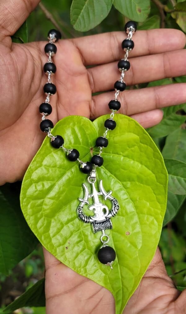 Karungali German Silver Mala With Ohm Thirshul Dollar – 8 MM