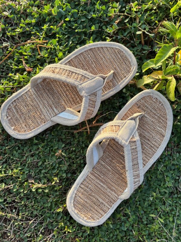 Vetiver Sandals (Size 8)