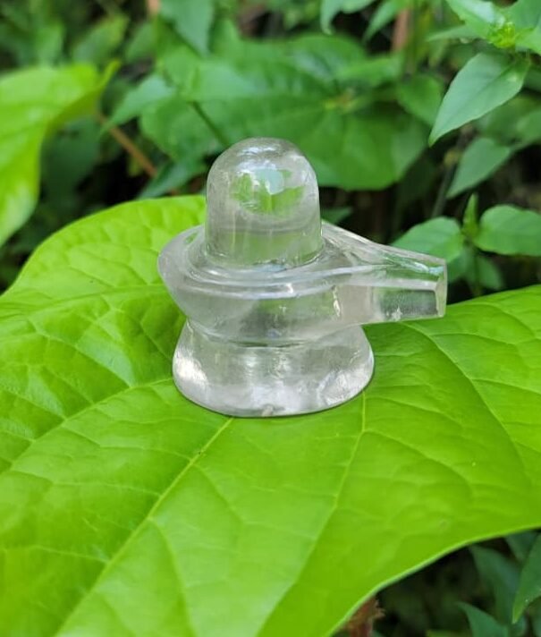 Spatika Shiva Lingam Big (Crystal Quartz)