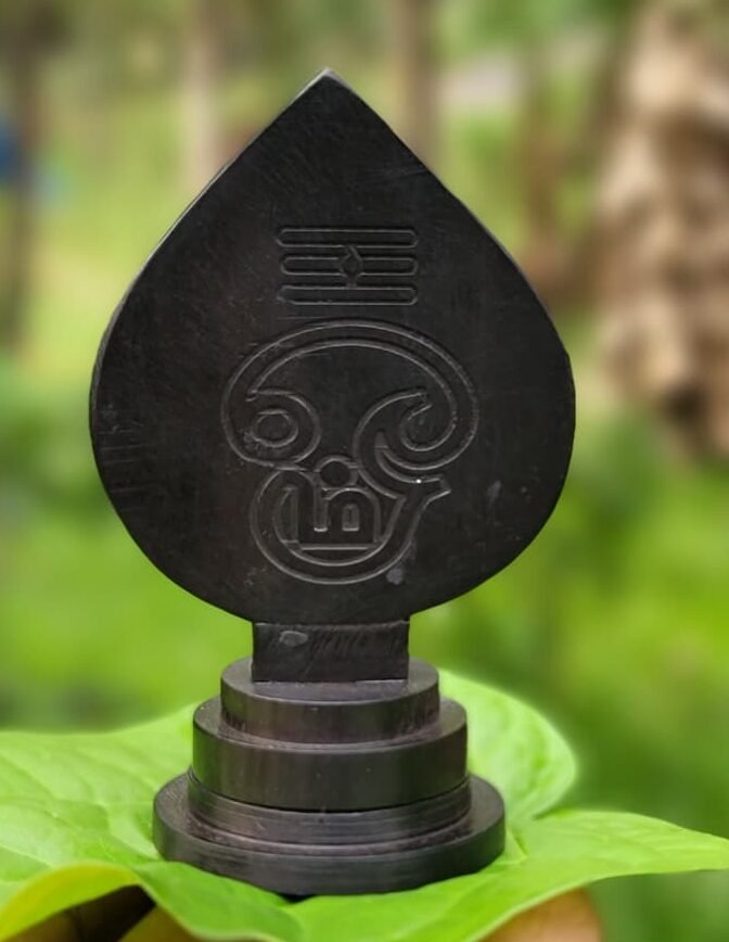 Karungali Vel(Ohm) – Car dashboard/Pooja Room(new)3inch